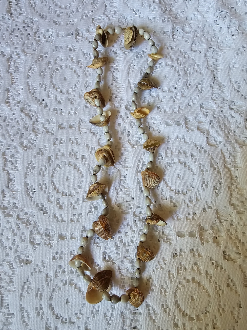 Vintage Natural Seashell Beaded Lei Necklace Boho Beachy 30"